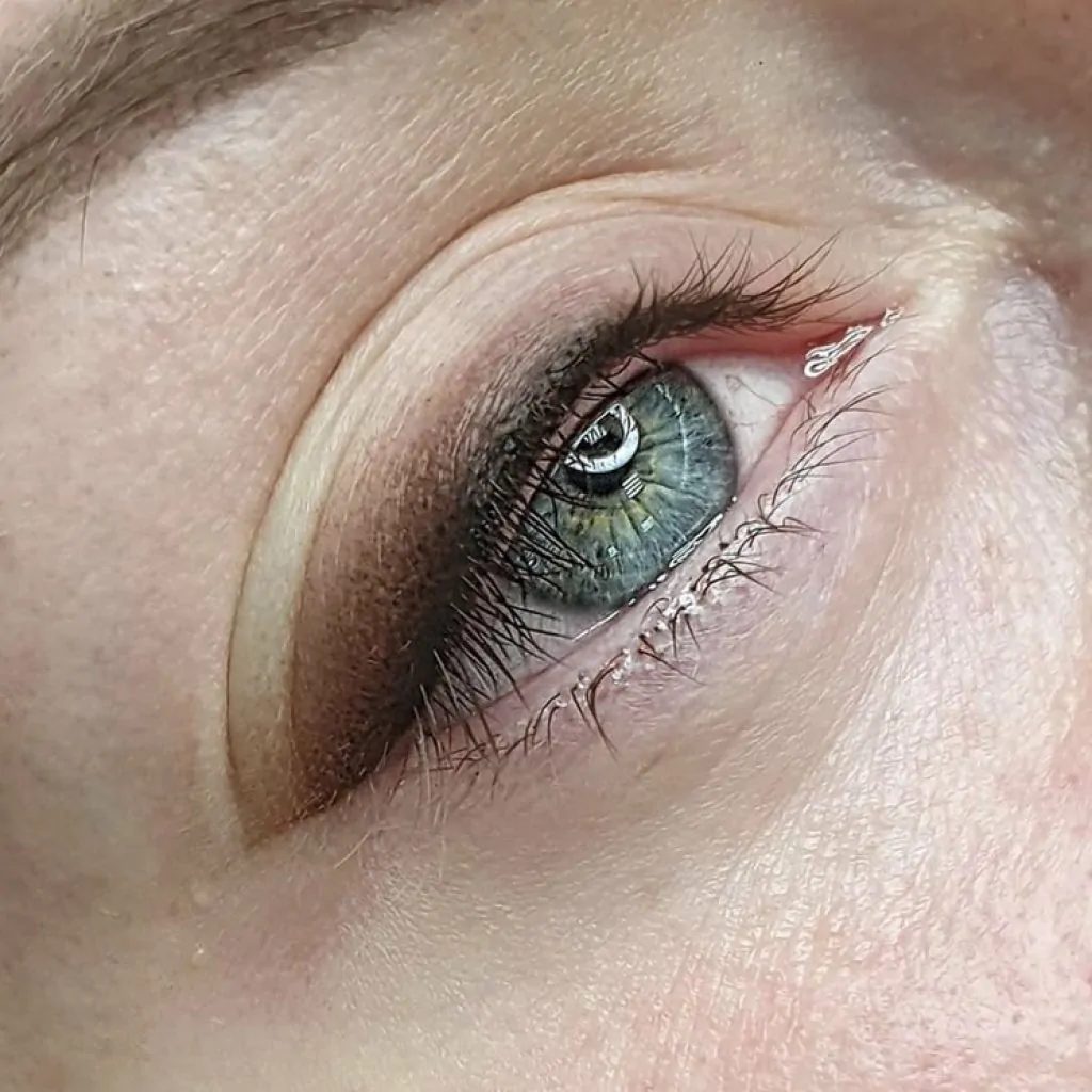 Micropigmentación de ojos